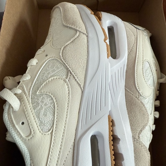Women’s Nike Air Max SC Sail/White/Cream with Lace Detail - Picture 3 of 6